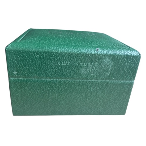 AUTHENTIC Vintage Gucci Interchangeable Bezel Watch w/ 5 Bezels, Box, & Papers - Picture 15 of 16